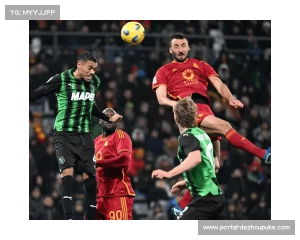 博洛尼亚对萨索洛：双方中场争夺激烈